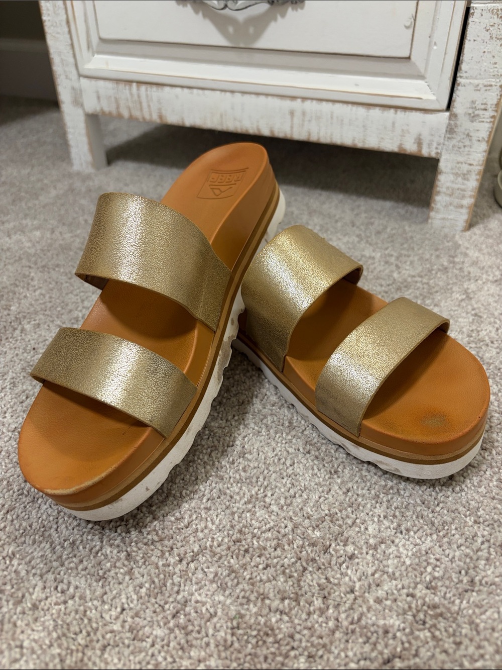 Reef Cushion Vista Hi Platform Slide Sandals Metallic Gold Women's Size 9